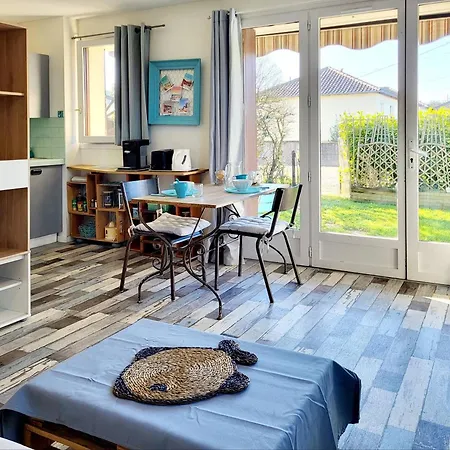 Апартаменты Avec Parking A 2 Pas De La Plage, Merville-franceville