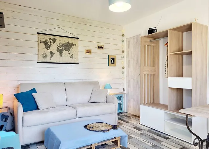 Avec Parking A 2 Pas De La Plage, Merville-franceville - Fr-1-788-54 Apartment